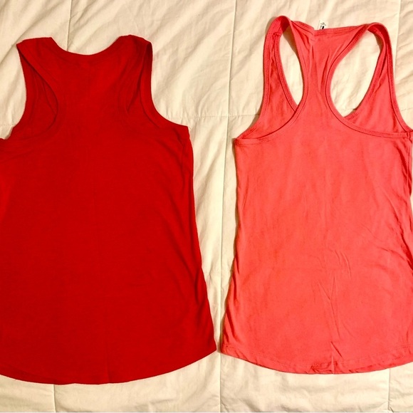 Lot of 2 women’s tank tops XS, 1 Vacay thin razor-back tank & Toy Story top - Picture 2 of 2
